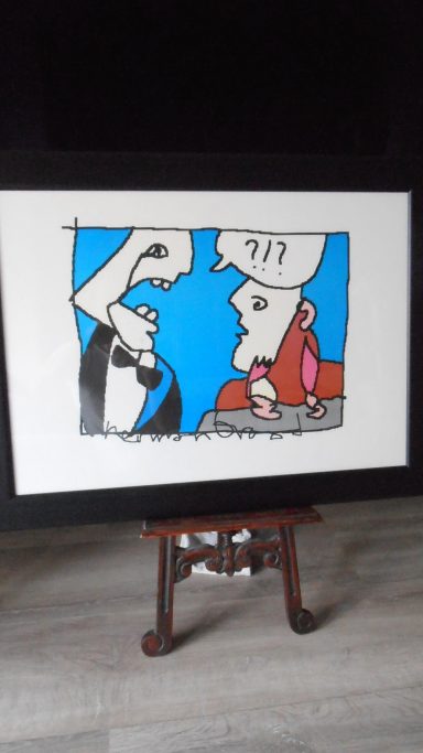 Twee cartoonachtige figuren met vraagtekens in een kleurrijke achtergrond.